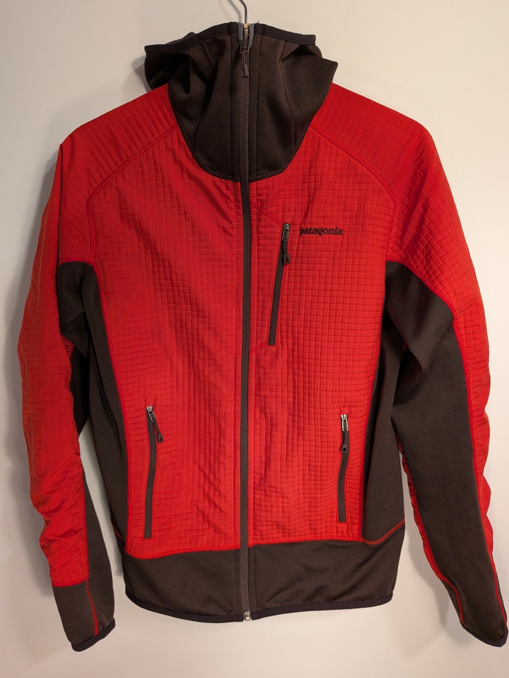 Patagonia Nano-Air Light Hybrid Hoody — Wax Red
